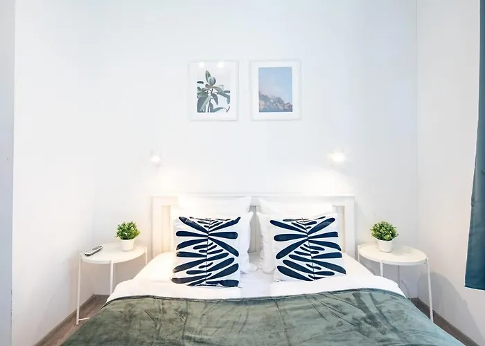 Ultra Central Friendly Studio